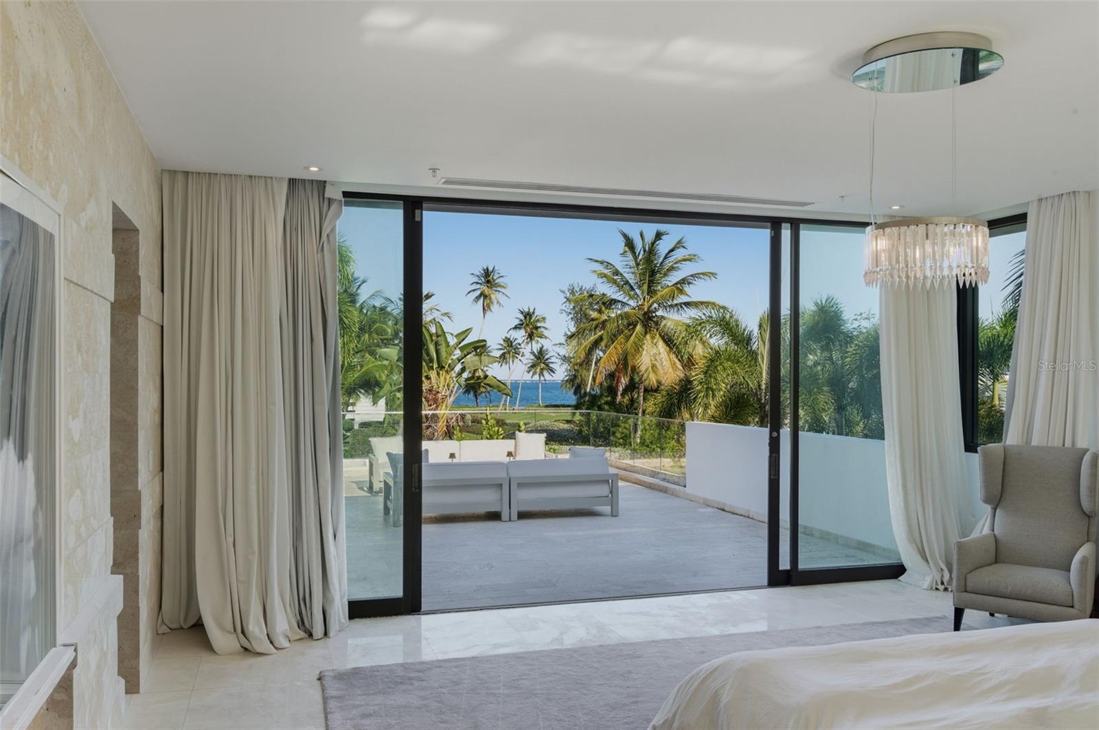 200 DORADO Bch Dr #2210 DORADO, PR 00646