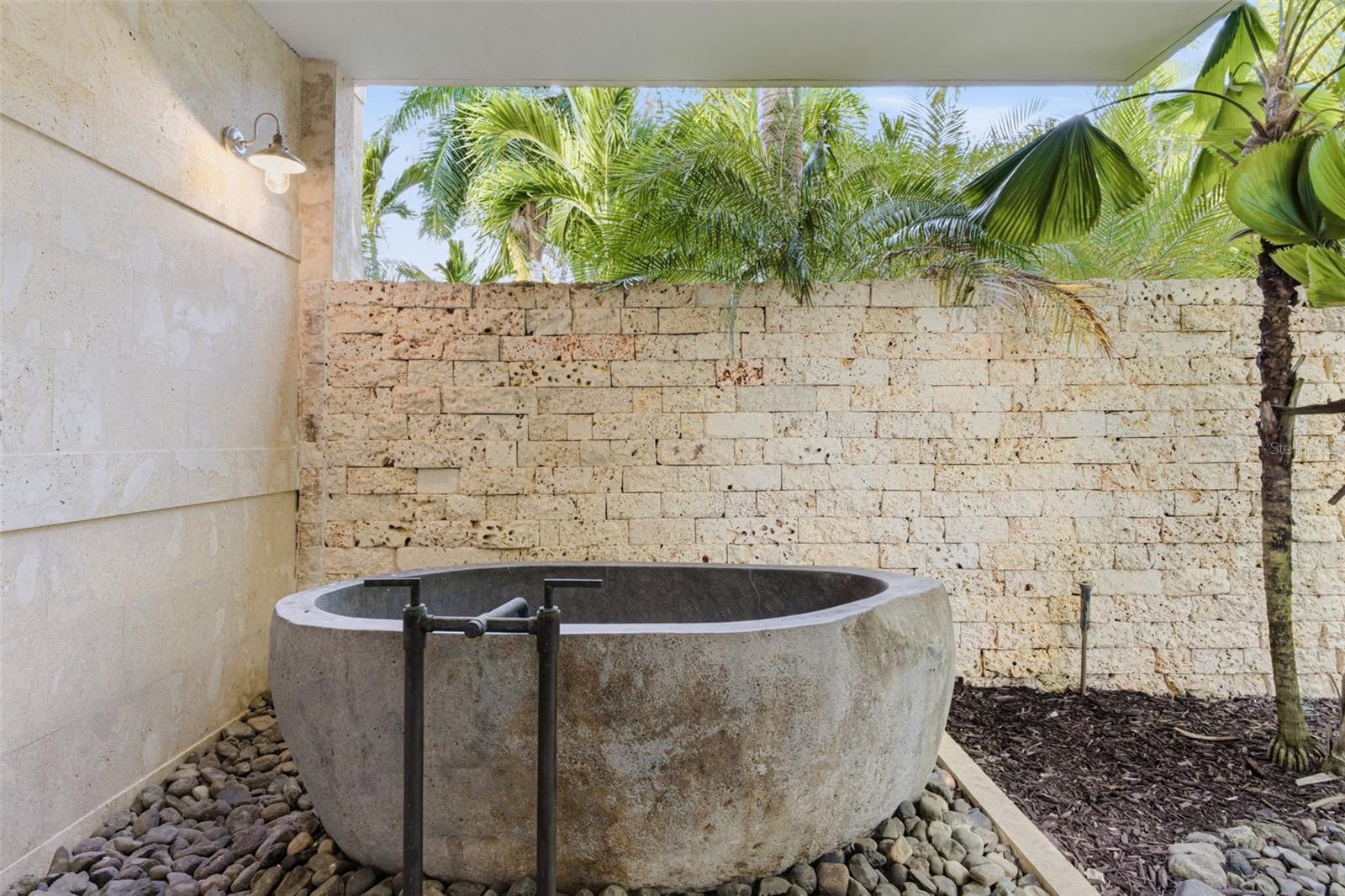 200 DORADO Bch Dr #2210 DORADO, PR 00646