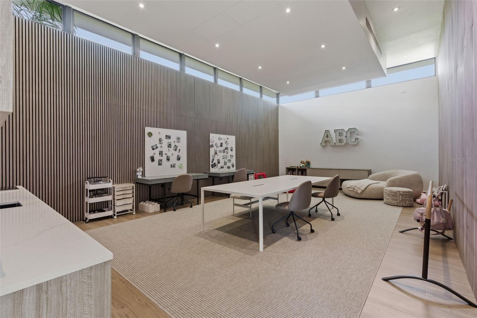 200 DORADO Bch Dr #2210 DORADO, PR 00646