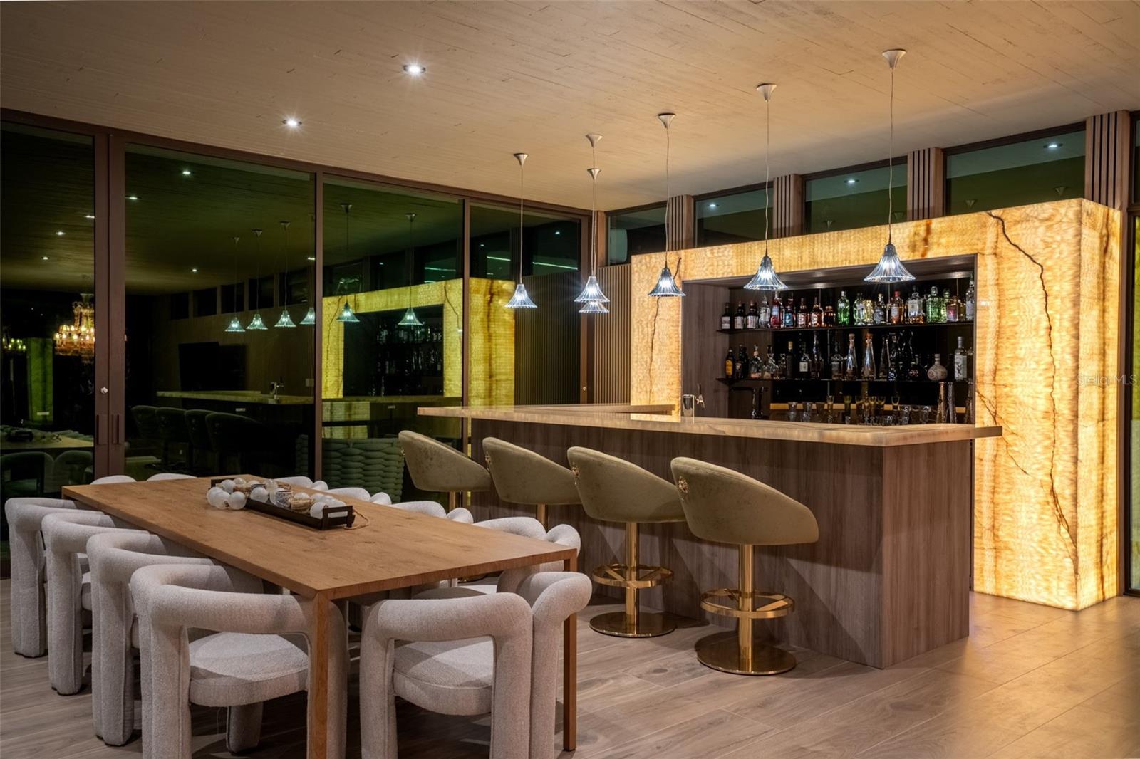 200 DORADO Bch Dr #2210 DORADO, PR 00646