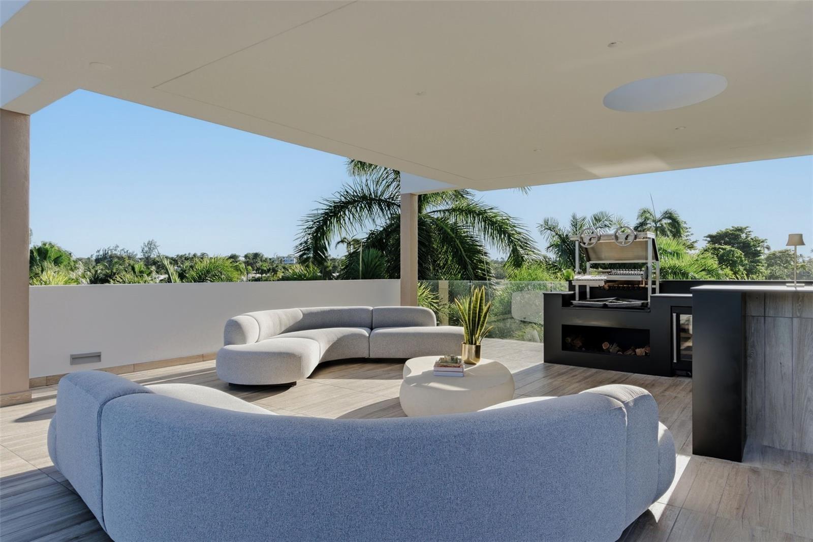 200 DORADO Bch Dr #2210 DORADO, PR 00646