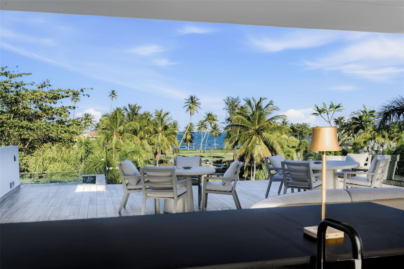 200 DORADO Bch Dr #2210 DORADO, PR 00646