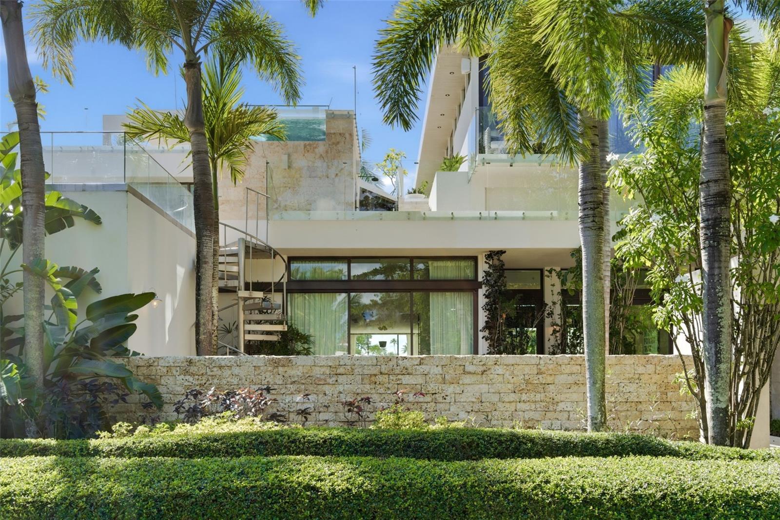 200 DORADO Bch Dr #2210 DORADO, PR 00646