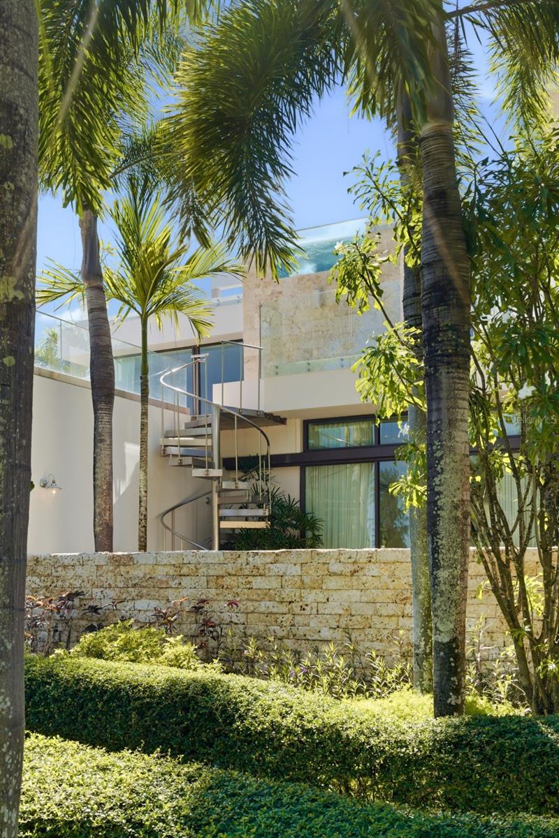 200 DORADO Bch Dr #2210 DORADO, PR 00646