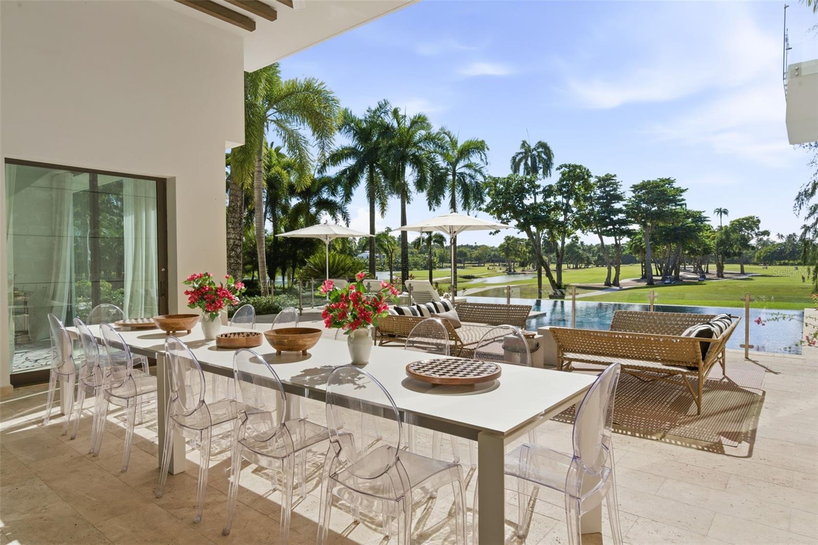 200 DORADO Bch Dr #2210 DORADO, PR 00646