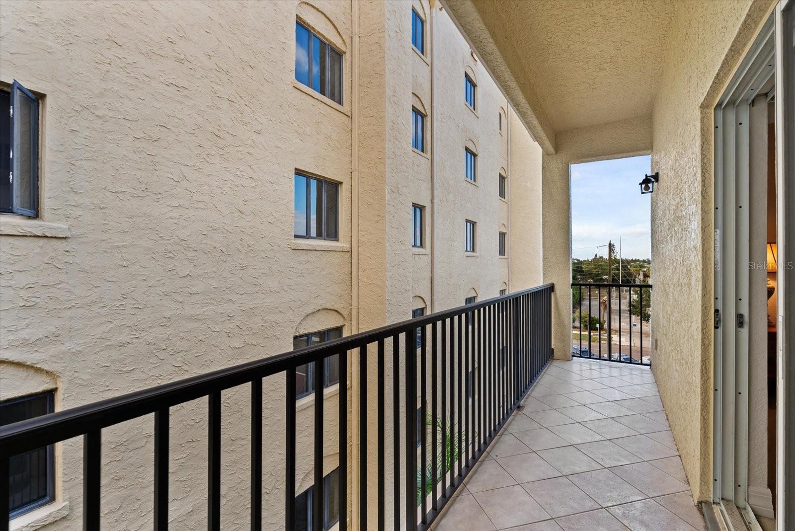 340 1ST St #D ST PETERSBURG, FL 33701