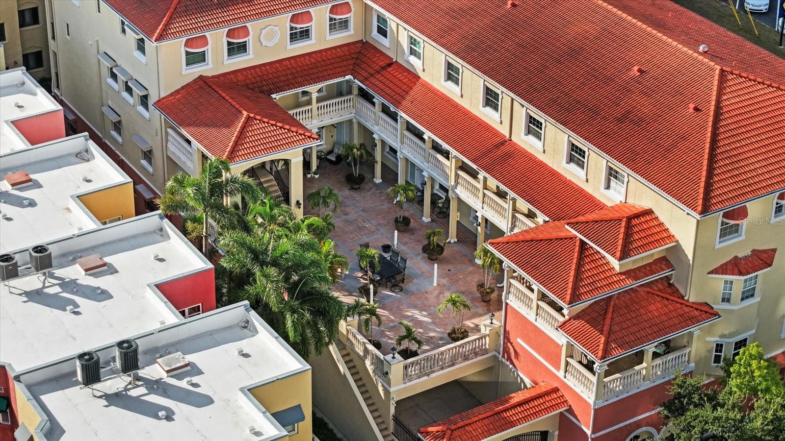 340 1ST St #D ST PETERSBURG, FL 33701