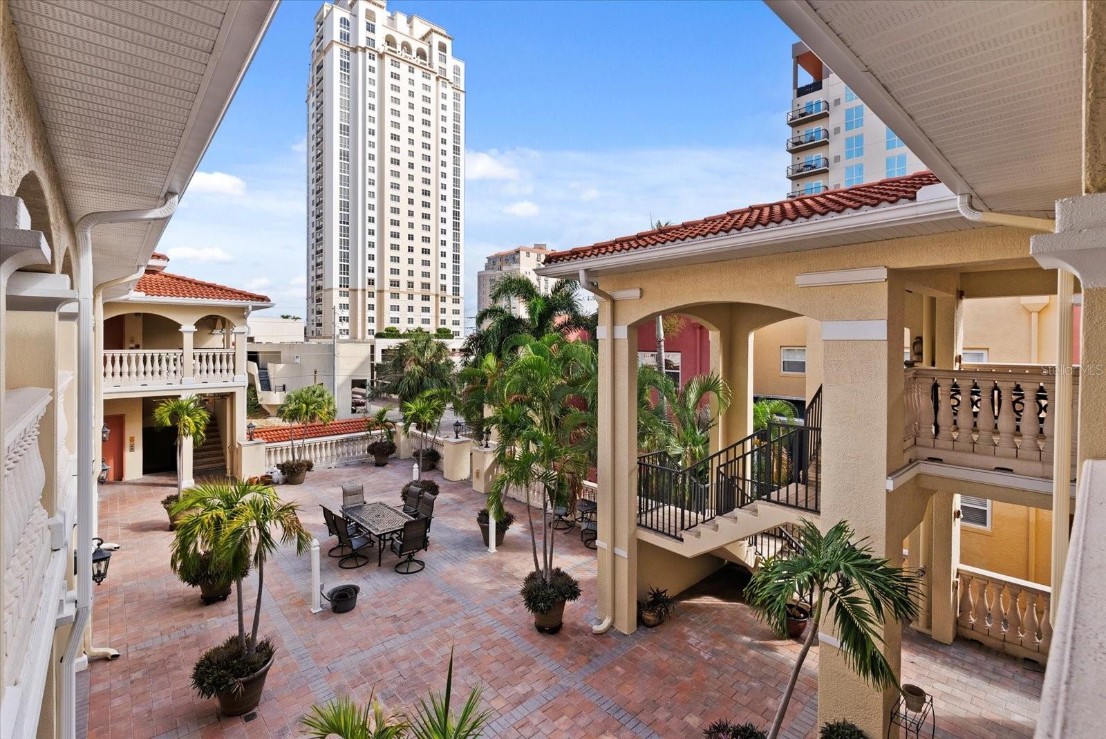 340 1ST St #D ST PETERSBURG, FL 33701