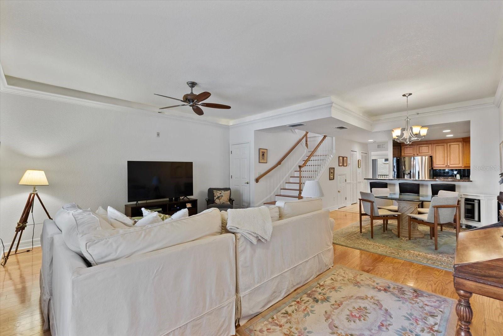 340 1ST St #D ST PETERSBURG, FL 33701