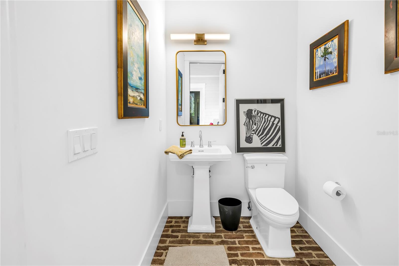 135 19TH Ave ST PETERSBURG, FL 33704