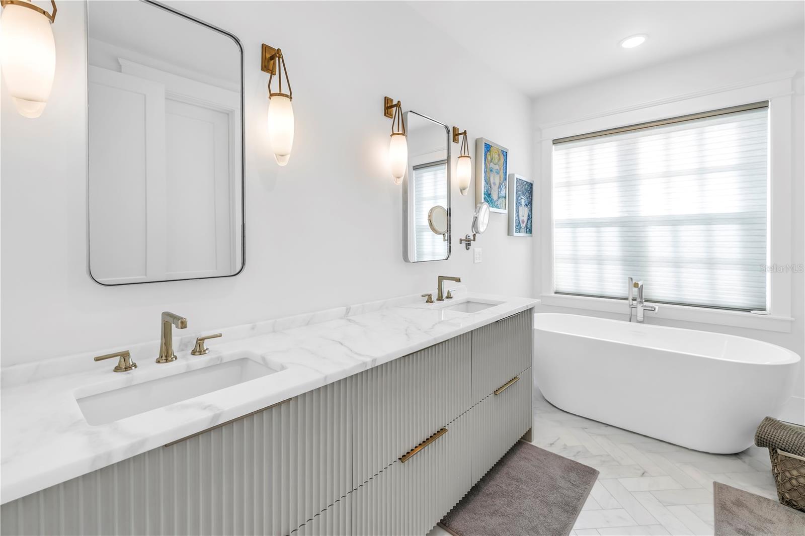 135 19TH Ave ST PETERSBURG, FL 33704