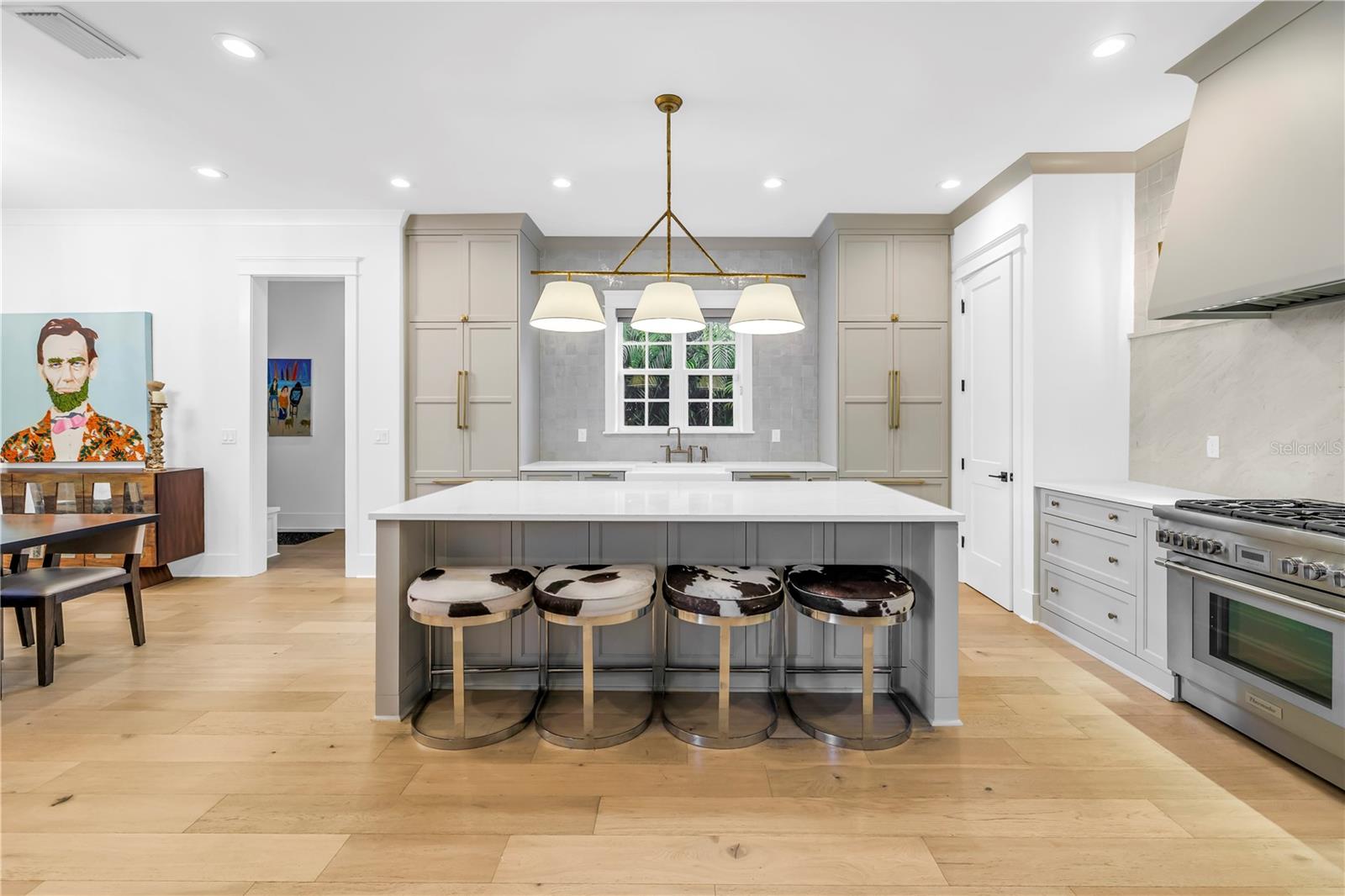 135 19TH Ave ST PETERSBURG, FL 33704