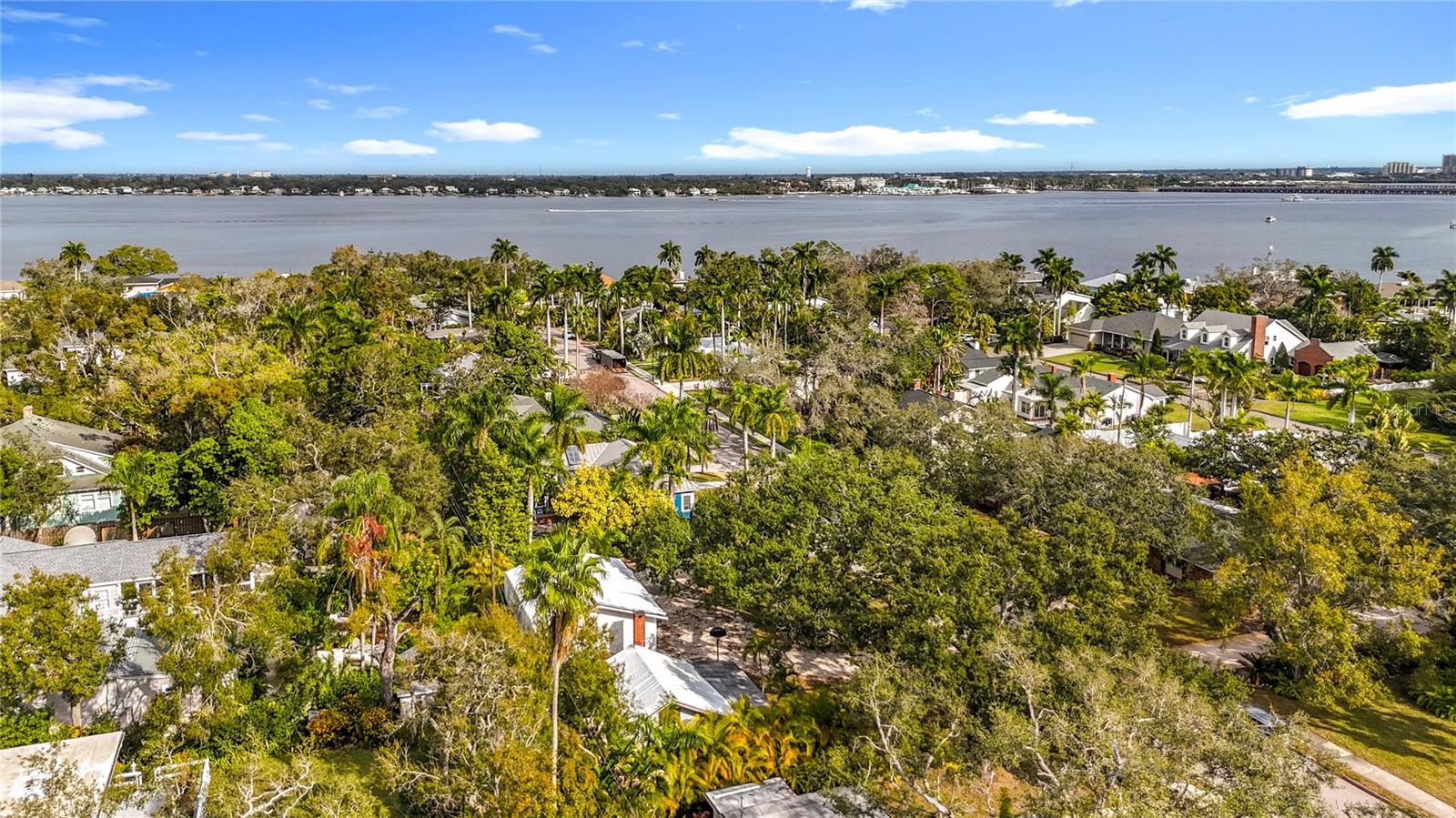 216 24TH St BRADENTON, FL 34205