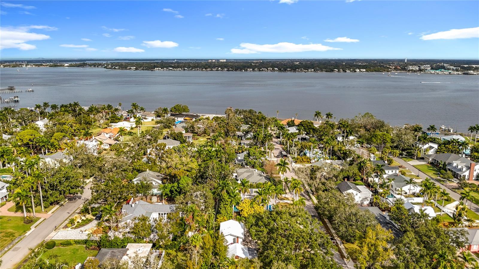 216 24TH St BRADENTON, FL 34205