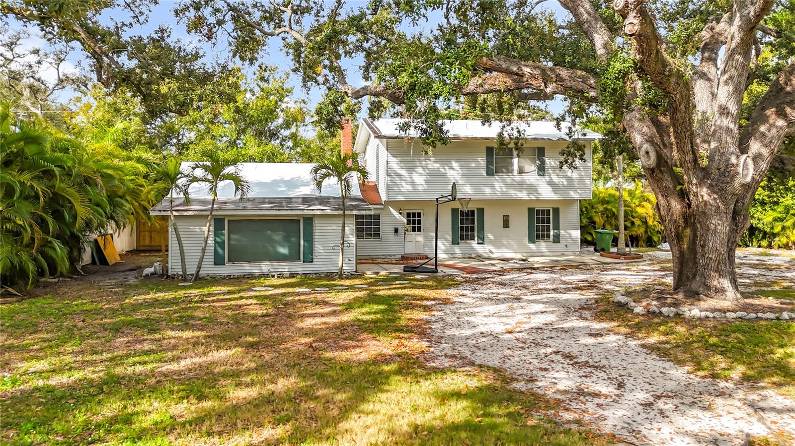 216 24TH St BRADENTON, FL 34205