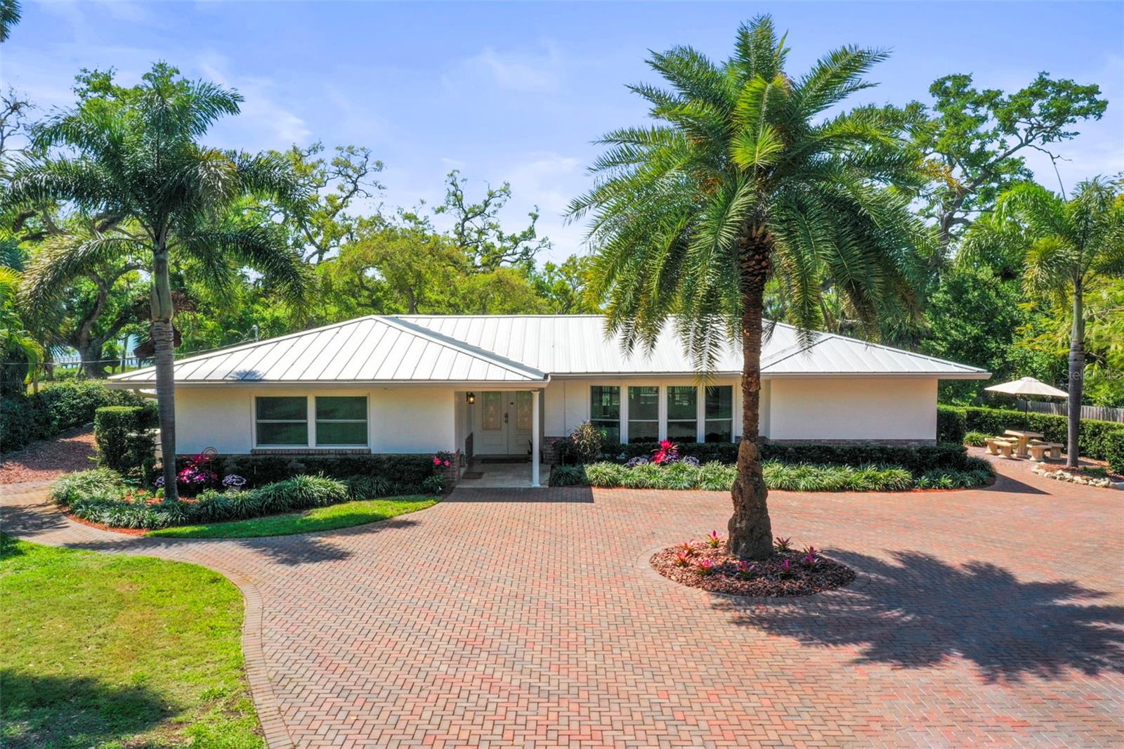 1600 Park St ST PETERSBURG, FL 33710