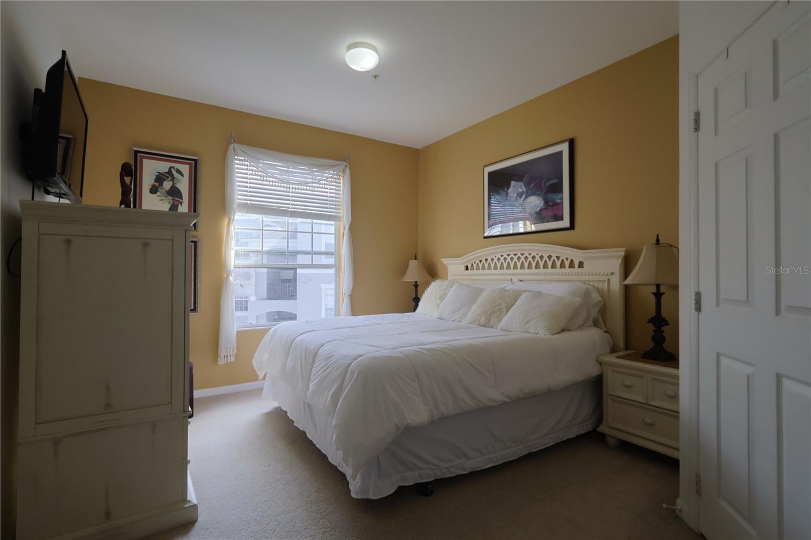 2305 SILVER PALM Dr #304 KISSIMMEE, FL 34747