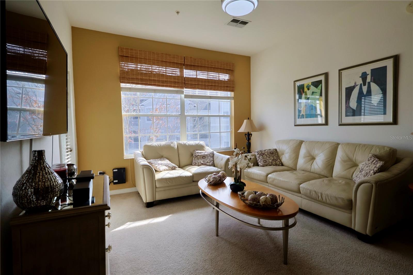 2305 SILVER PALM Dr #304 KISSIMMEE, FL 34747