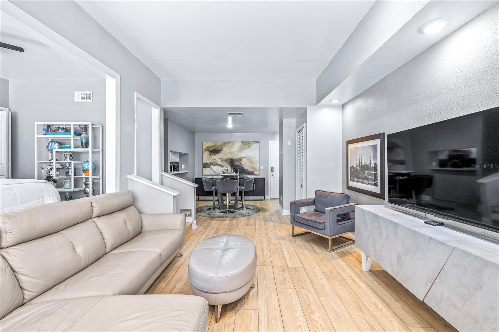 4405 W FAIR OAKS Ave #11 TAMPA, FL 33611