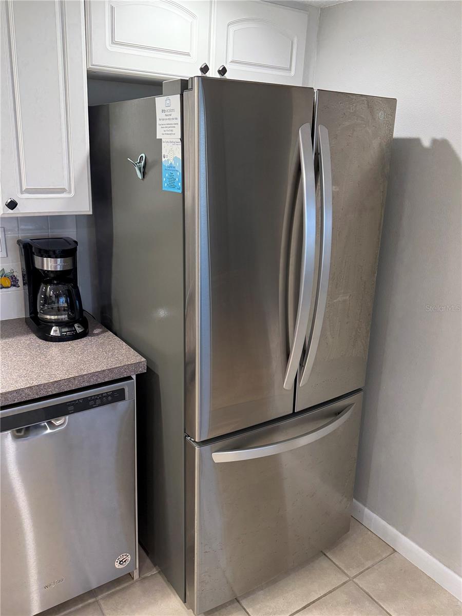 7600 BAYSHORE Dr #205 TREASURE ISLAND, FL 33706