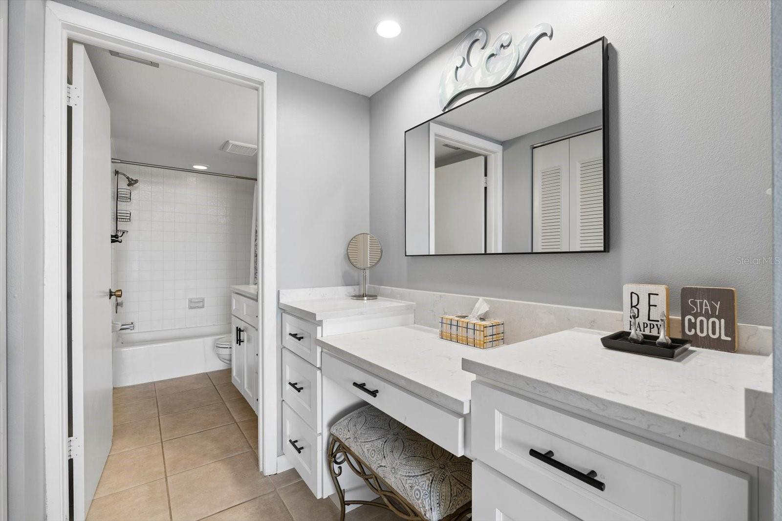 7600 BAYSHORE Dr #205 TREASURE ISLAND, FL 33706