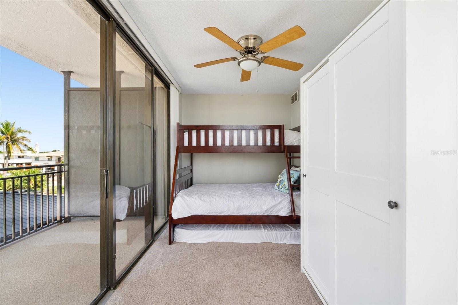 7600 BAYSHORE Dr #205 TREASURE ISLAND, FL 33706