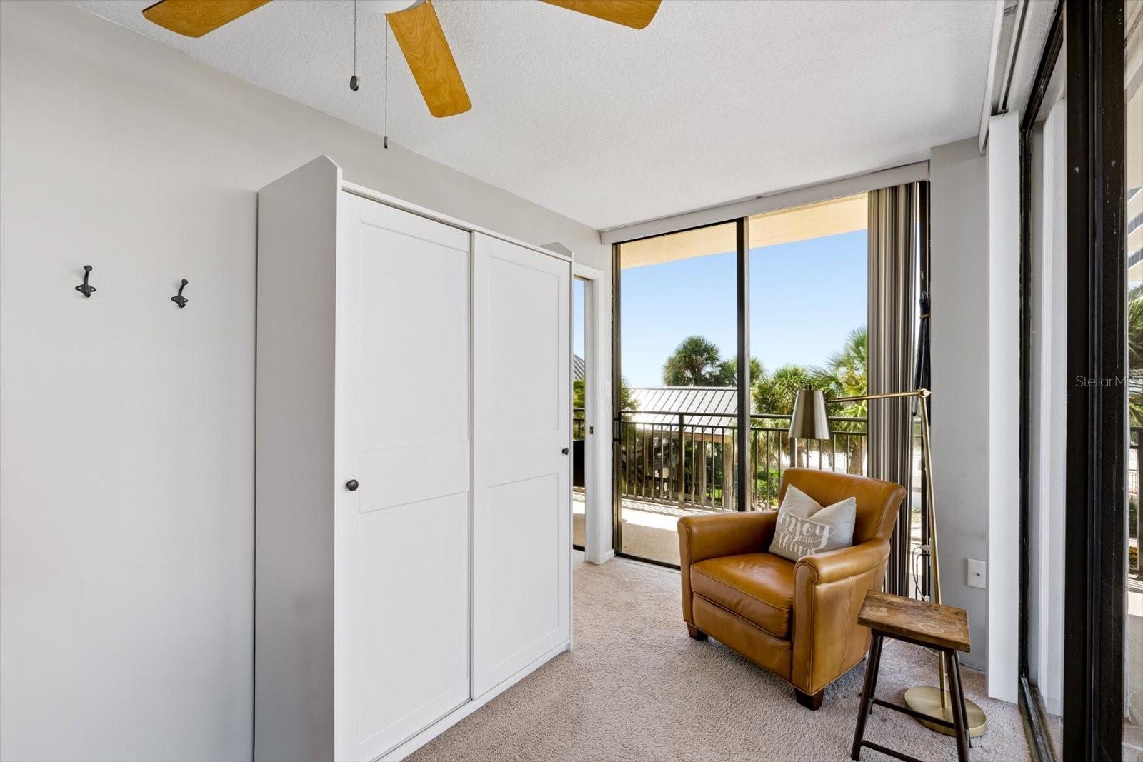 7600 BAYSHORE Dr #205 TREASURE ISLAND, FL 33706