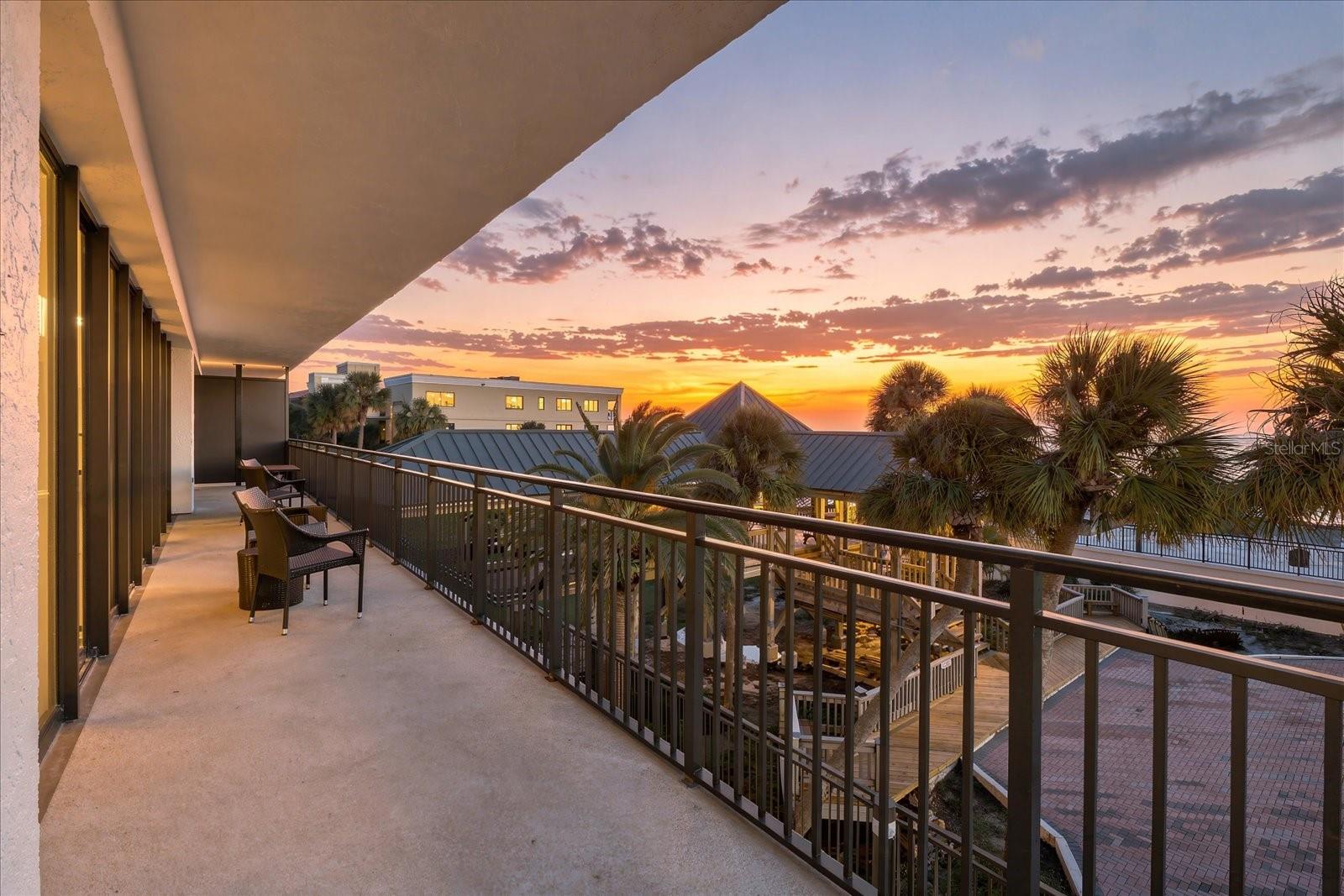 7600 BAYSHORE Dr #205 TREASURE ISLAND, FL 33706