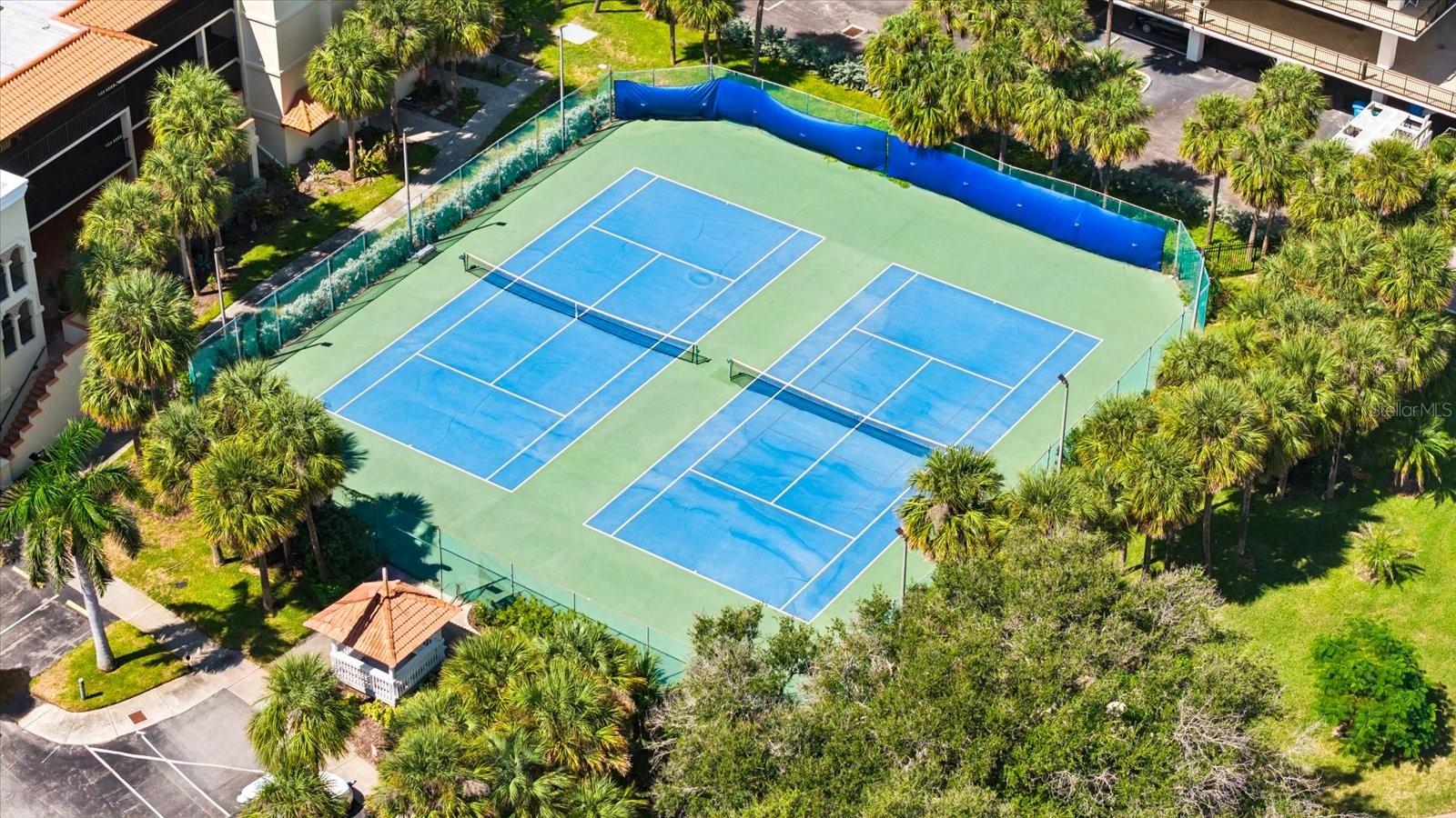 7600 BAYSHORE Dr #205 TREASURE ISLAND, FL 33706