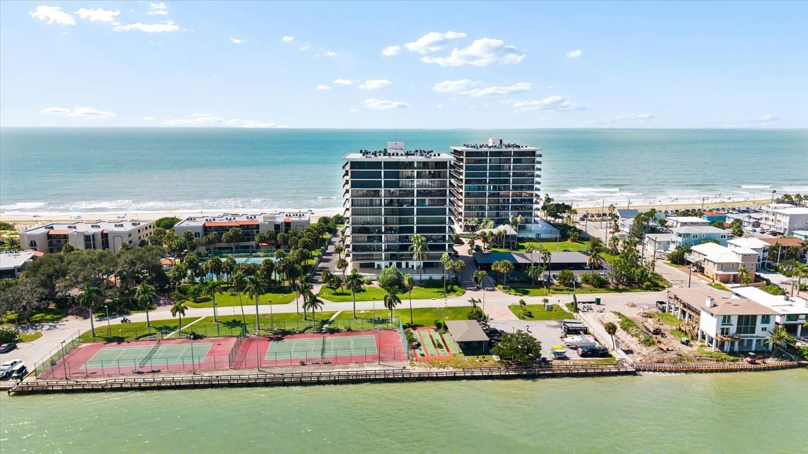 7600 BAYSHORE Dr #205 TREASURE ISLAND, FL 33706