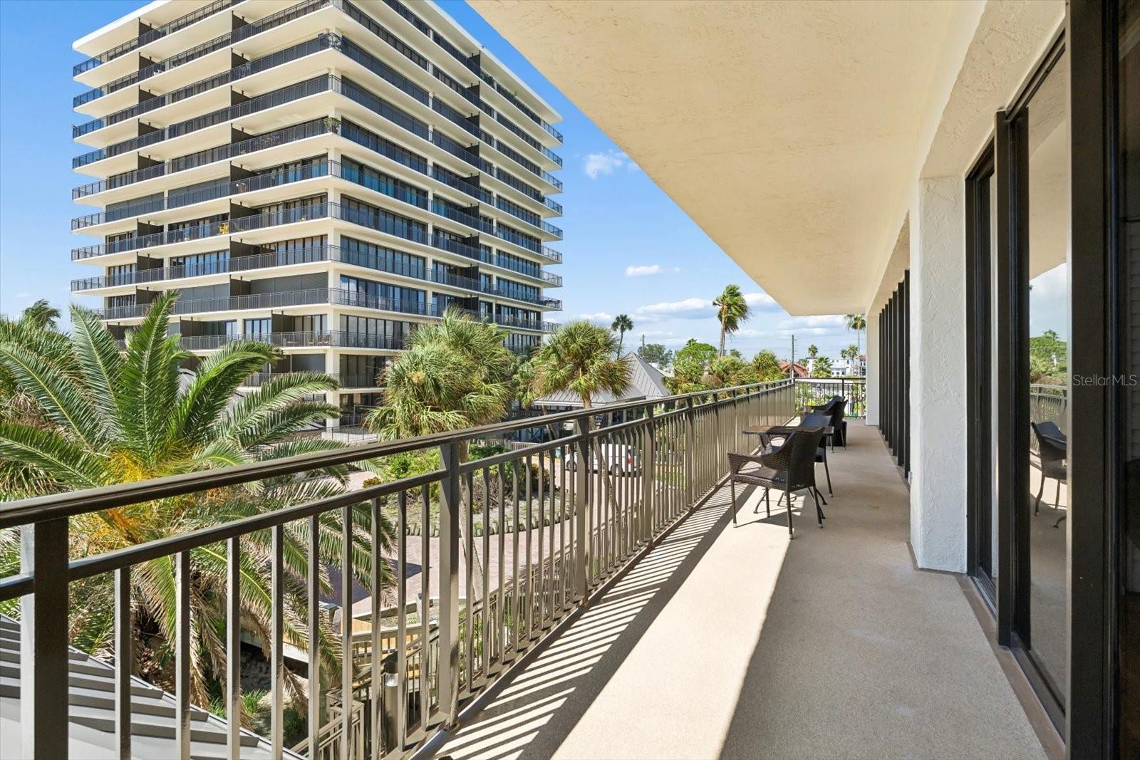 7600 BAYSHORE Dr #205 TREASURE ISLAND, FL 33706