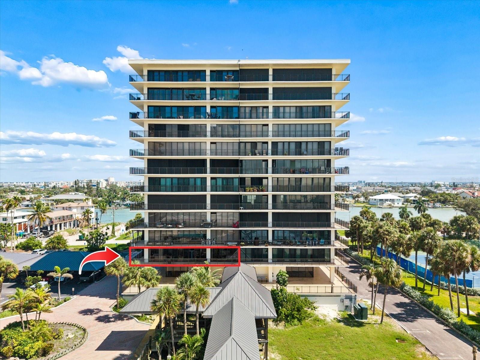 7600 BAYSHORE Dr #205 TREASURE ISLAND, FL 33706