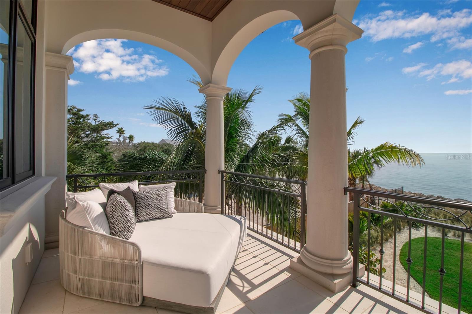 7366 Pt OF ROCKS Rd SARASOTA, FL 34242