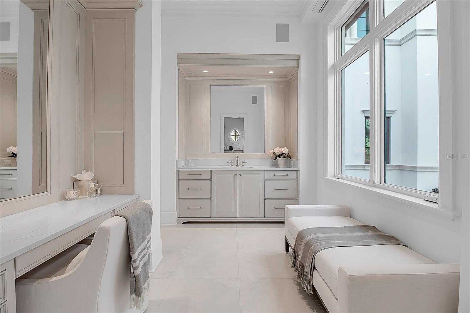 7366 Pt OF ROCKS Rd SARASOTA, FL 34242