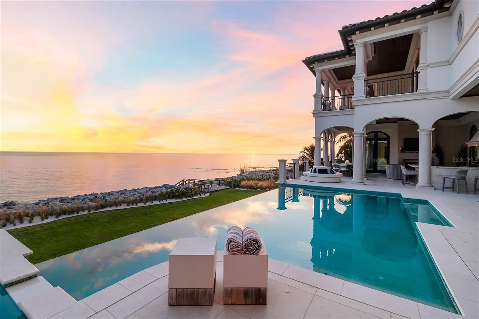 7366 Pt OF ROCKS Rd SARASOTA, FL 34242