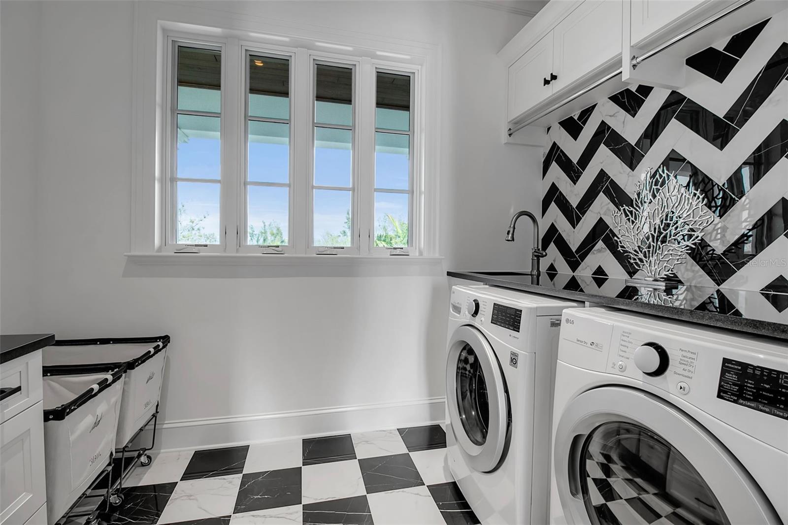 7366 Pt OF ROCKS Rd SARASOTA, FL 34242