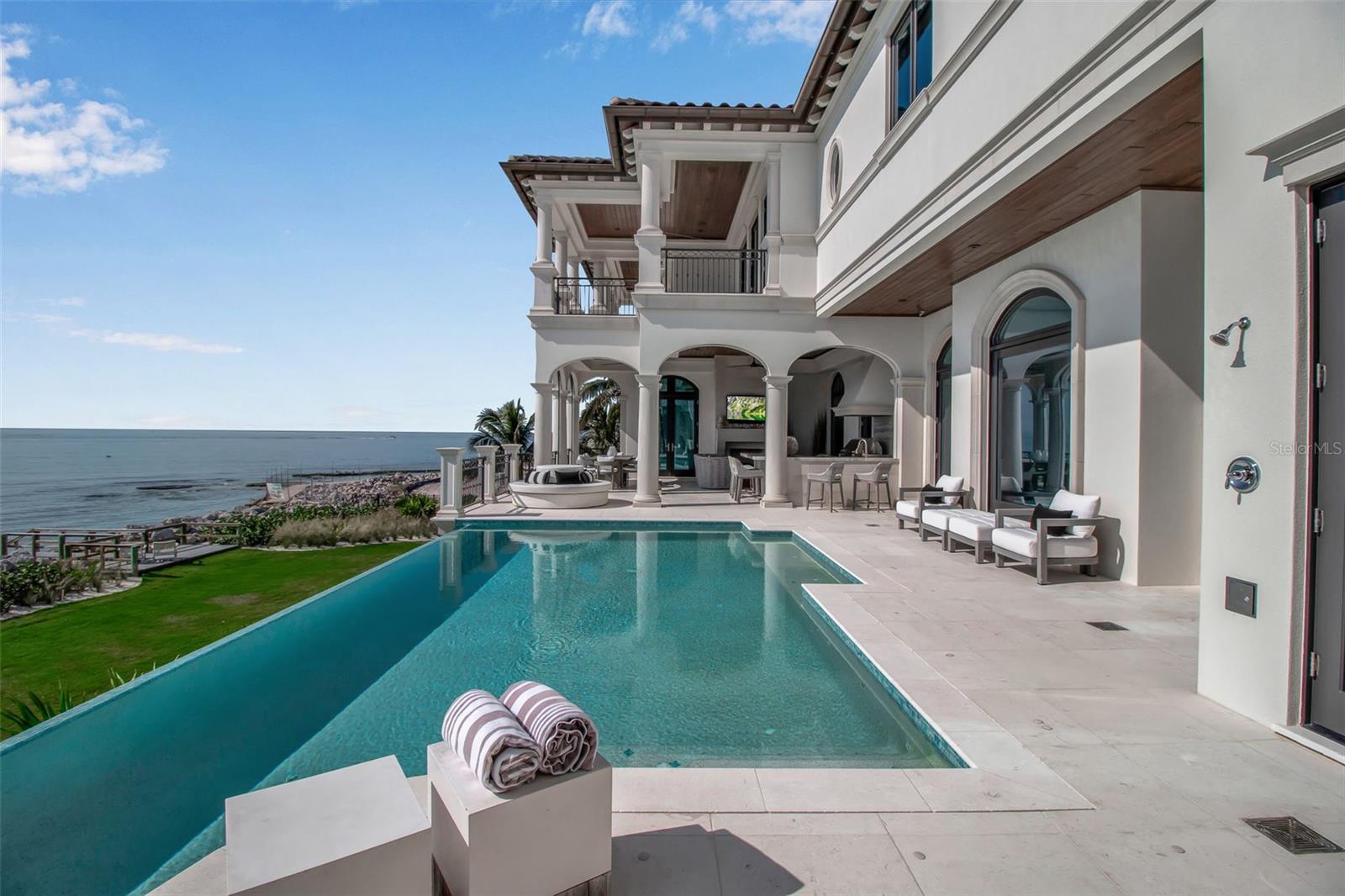 7366 Pt OF ROCKS Rd SARASOTA, FL 34242