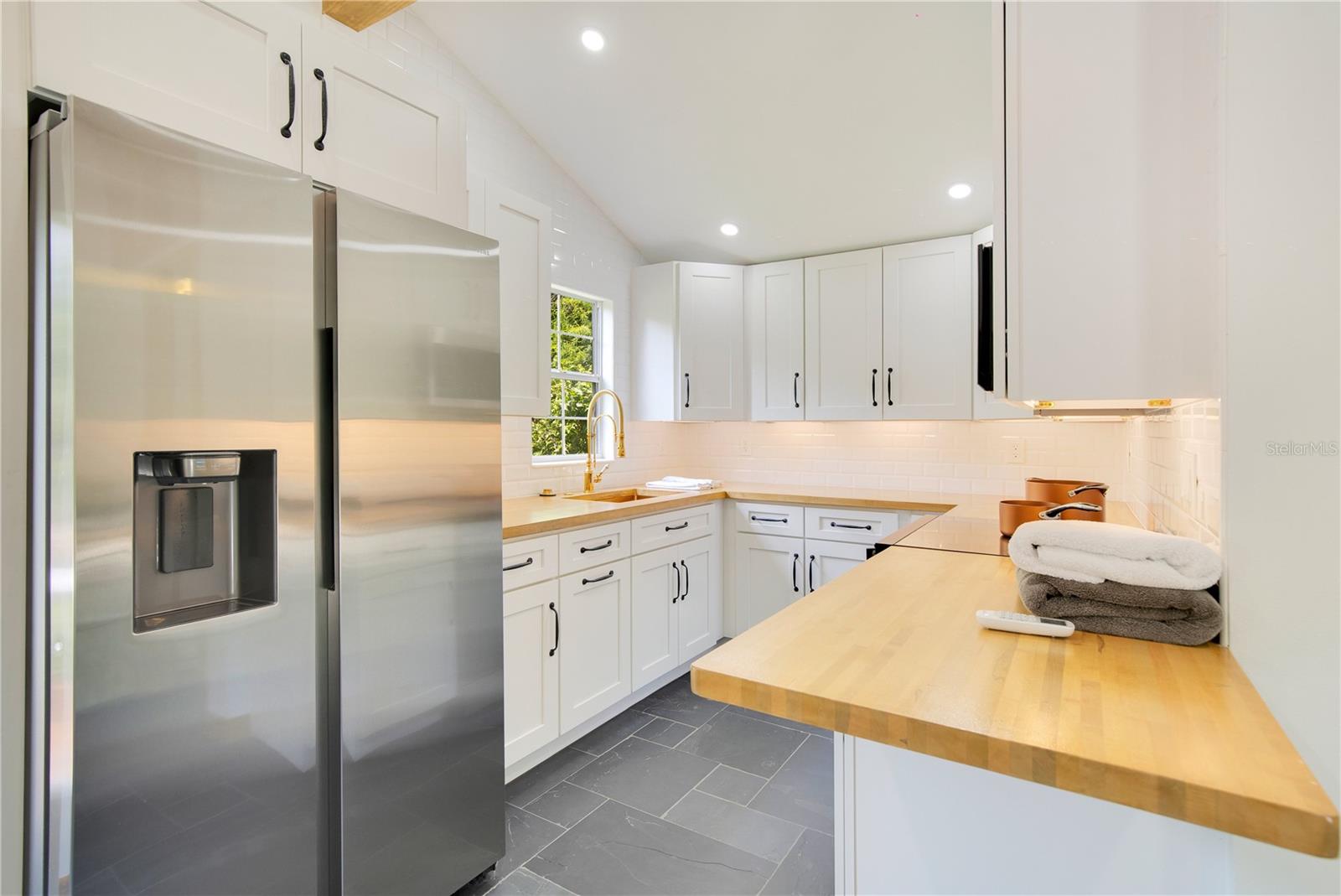 614 Lk Ave ORLANDO, FL 32801