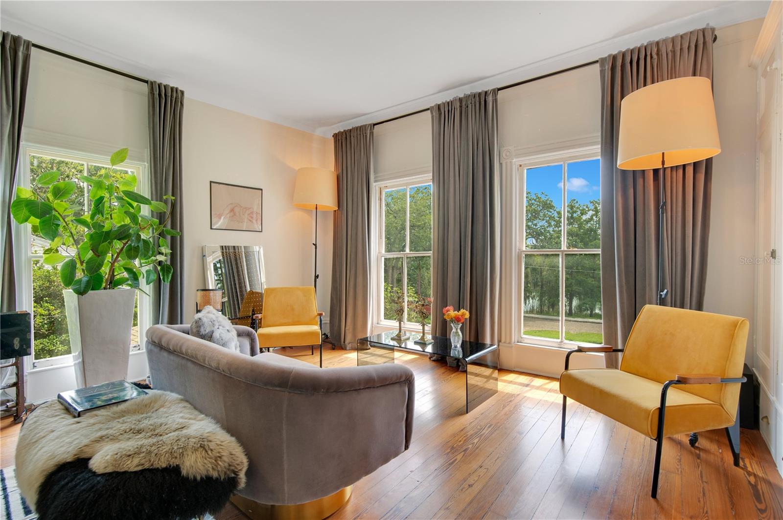 614 Lk Ave ORLANDO, FL 32801