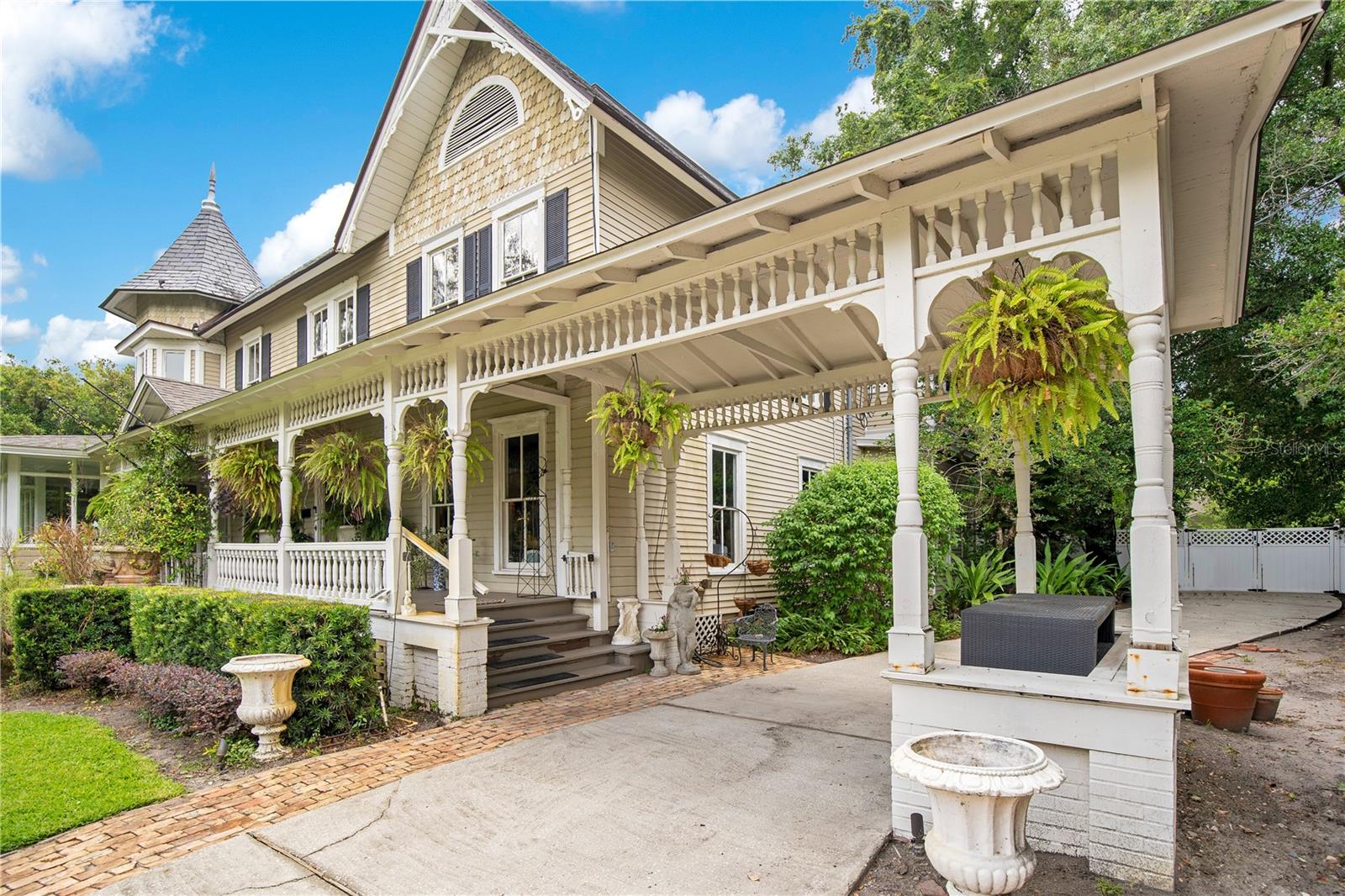 614 Lk Ave ORLANDO, FL 32801