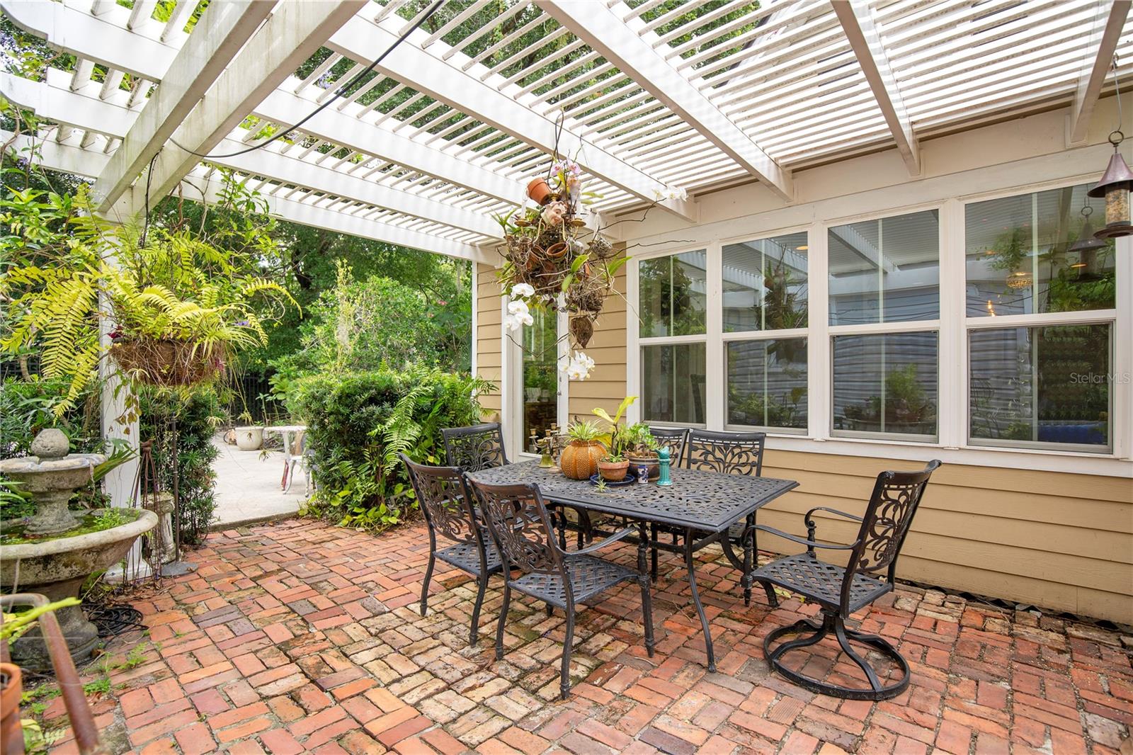 614 Lk Ave ORLANDO, FL 32801