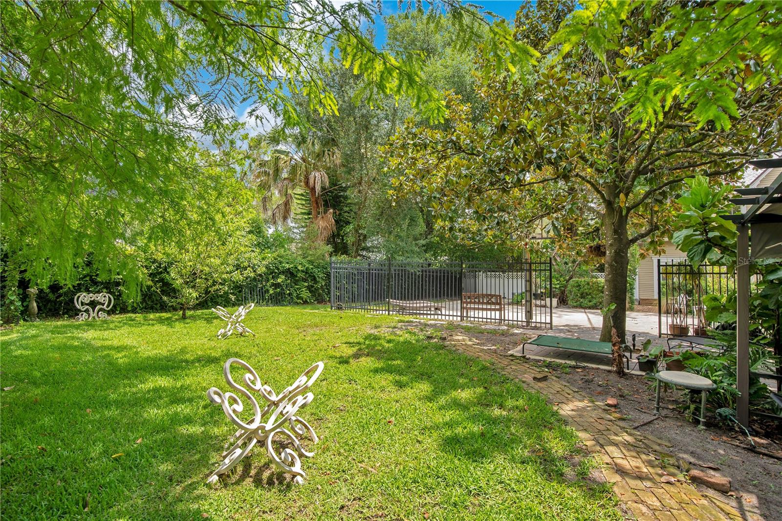 614 Lk Ave ORLANDO, FL 32801