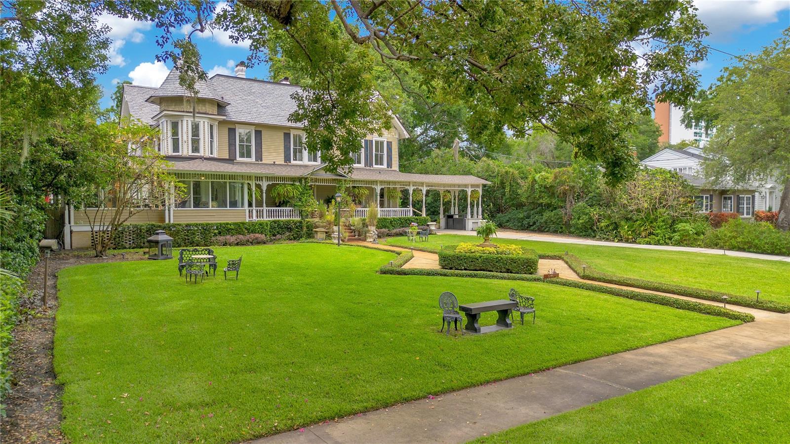 614 Lk Ave ORLANDO, FL 32801