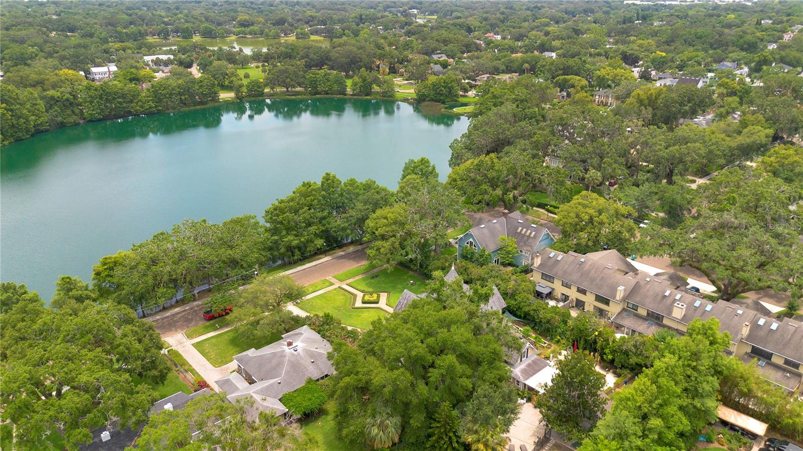 614 Lk Ave ORLANDO, FL 32801