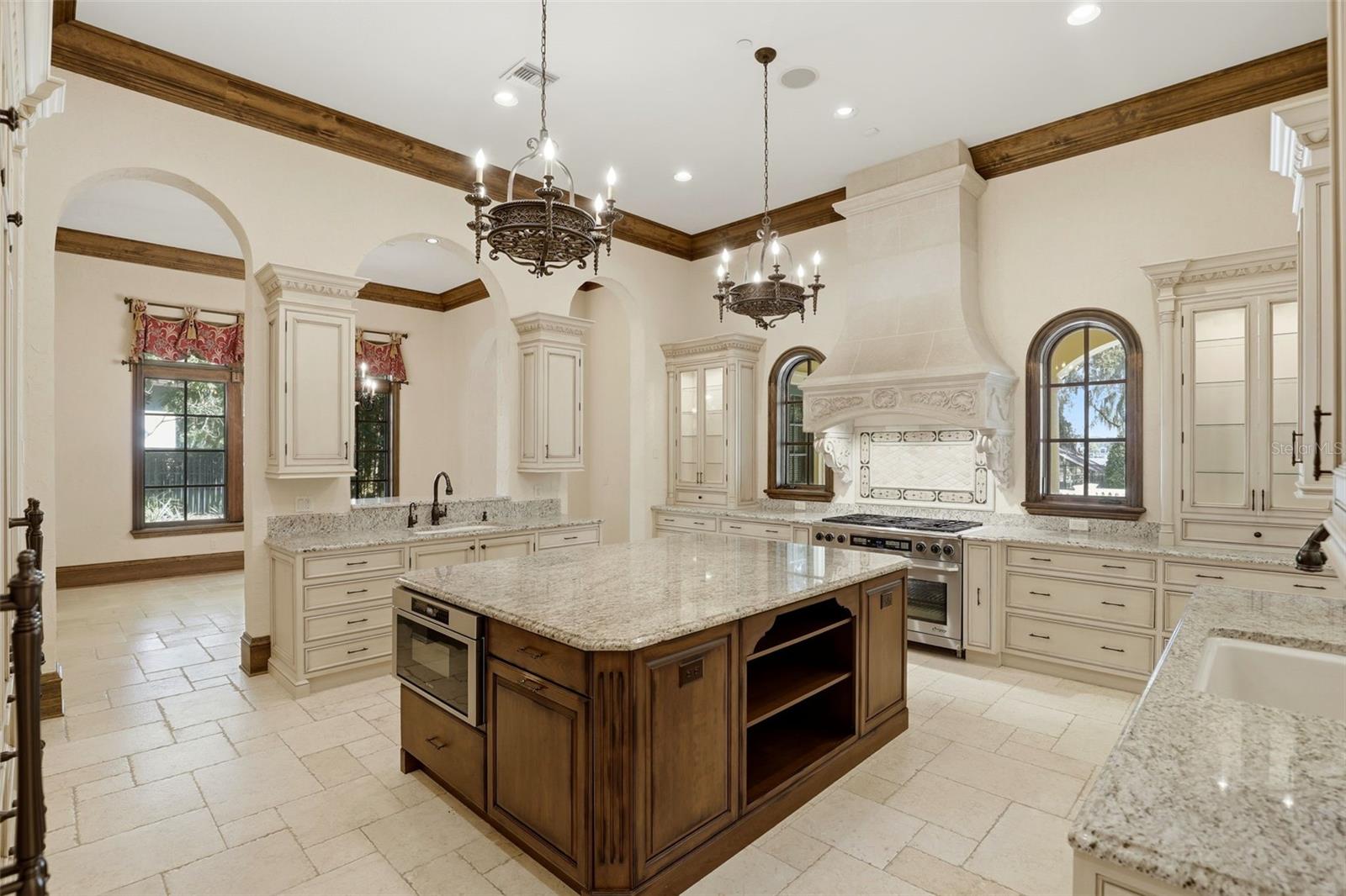 1120 PRESERVE Pt Dr WINTER PARK, FL 32789