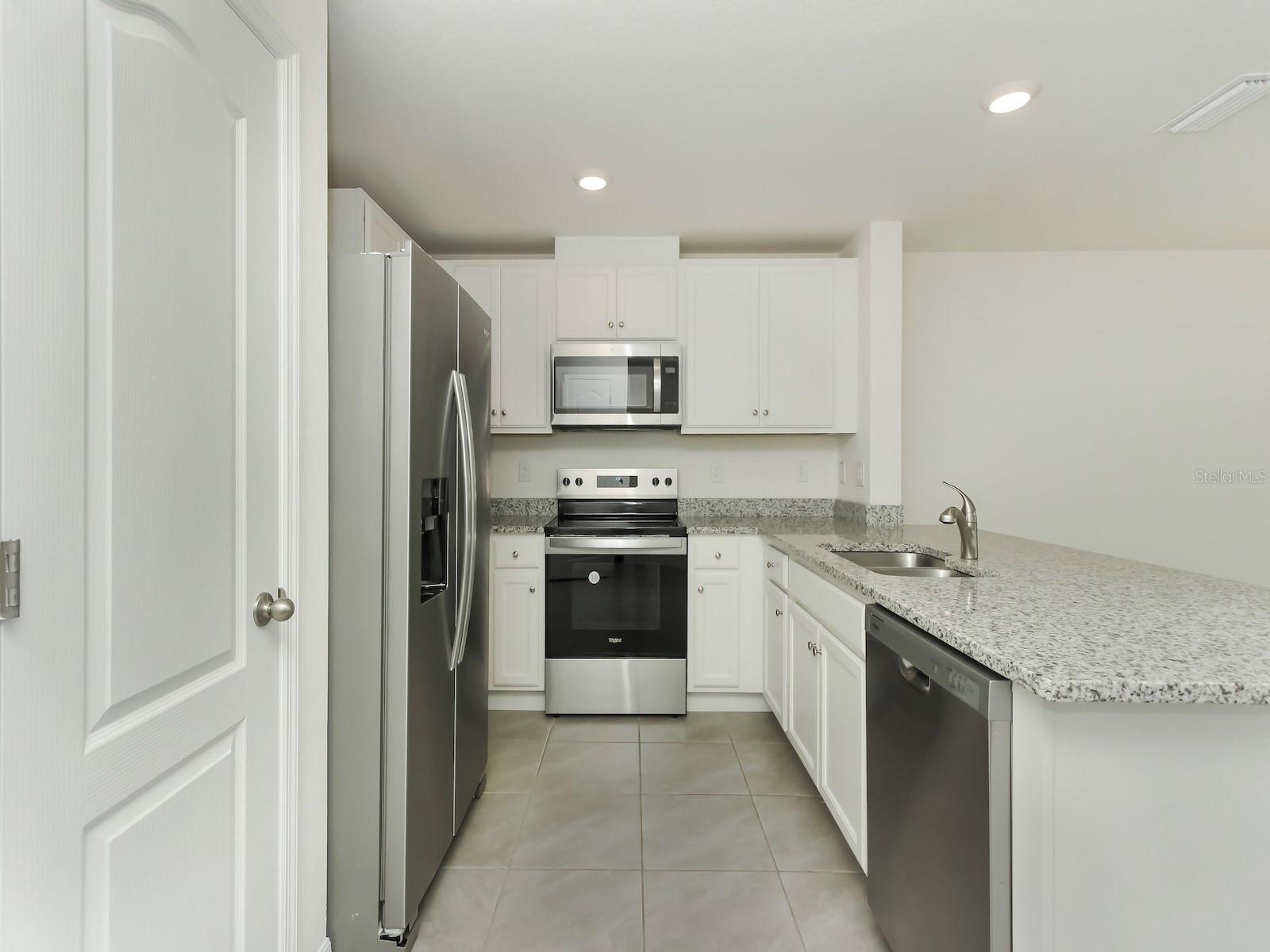 2798 BRIE HAMMOCK Bnd HARMONY, FL 34773