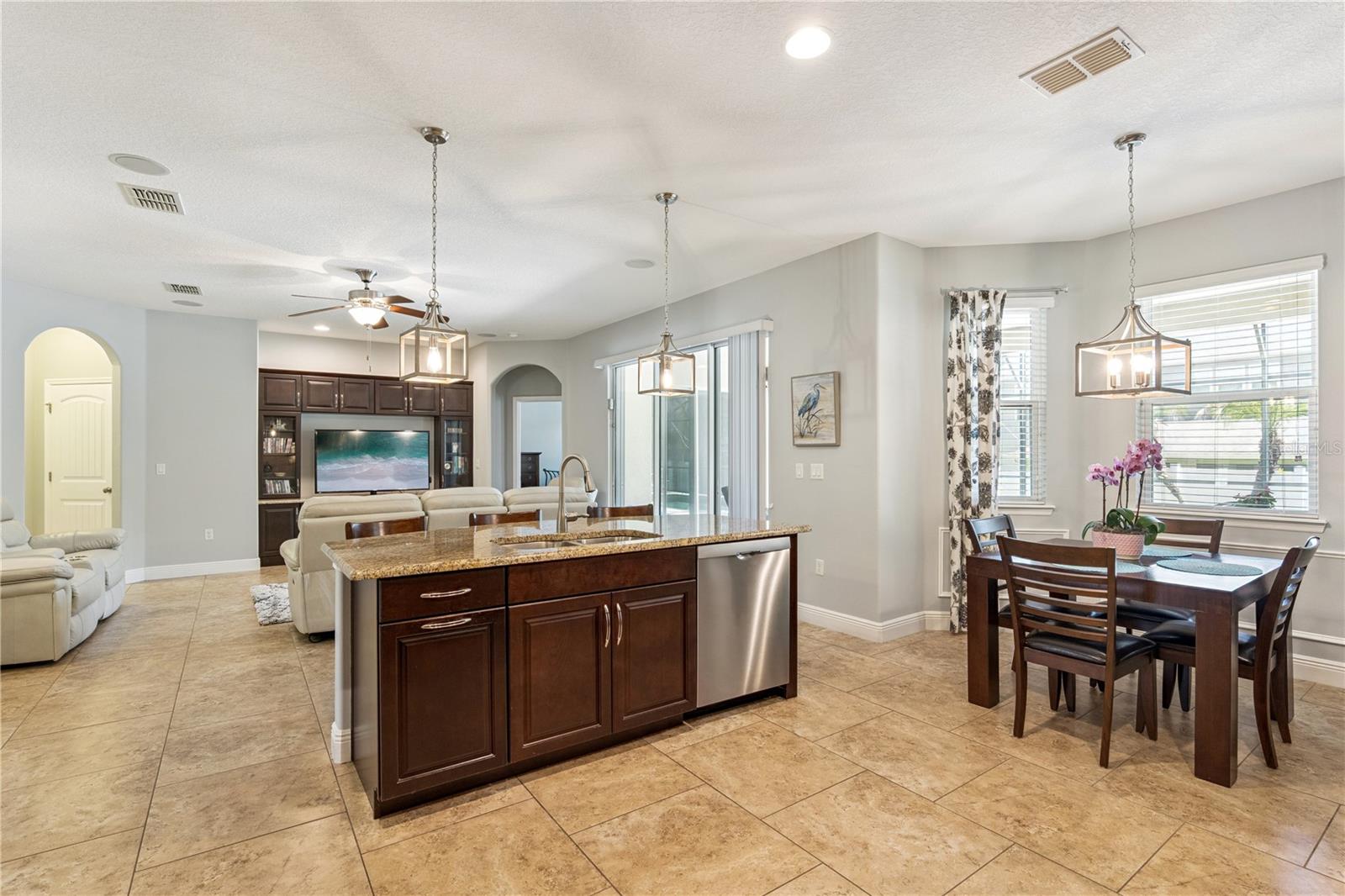 3684 CHANDLER ESTATES Dr APOPKA, FL 32712