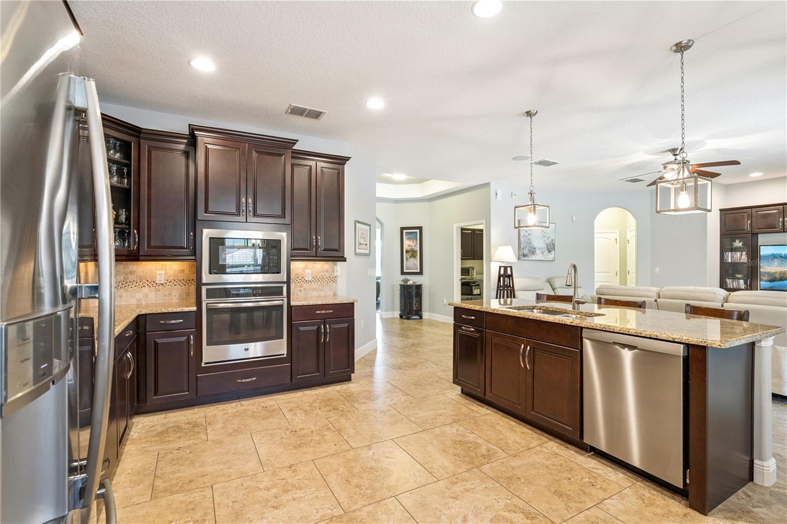 3684 CHANDLER ESTATES Dr APOPKA, FL 32712
