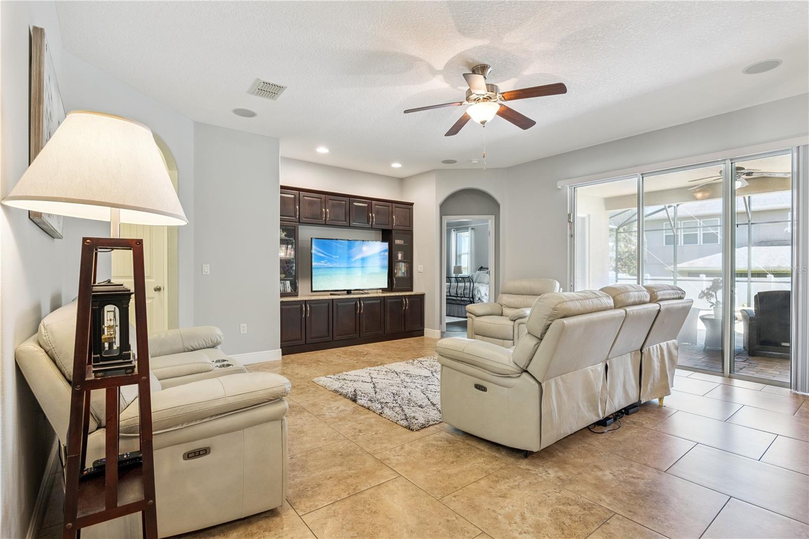 3684 CHANDLER ESTATES Dr APOPKA, FL 32712