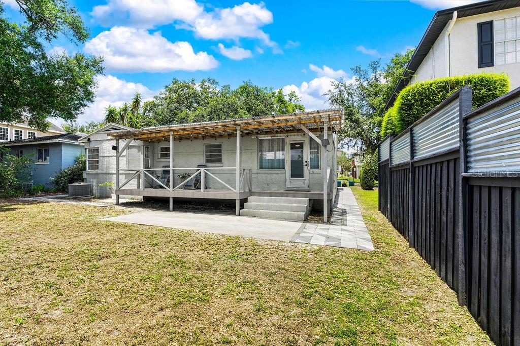 1518 E JEFFERSON St ORLANDO, FL 32801